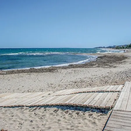 2 Bedroom Lovely In La Torre De La Sal *